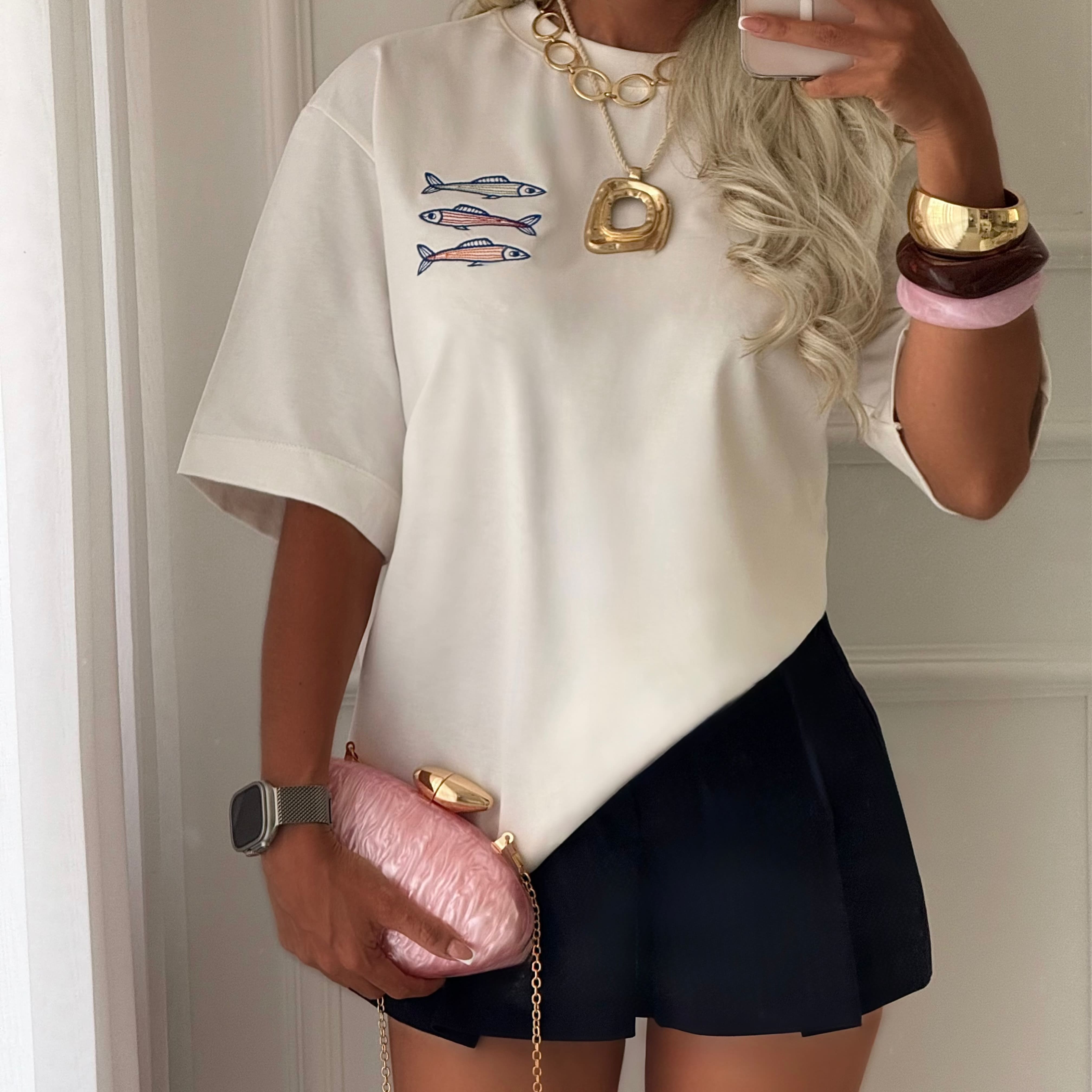 Oversized Premium Fish bordado